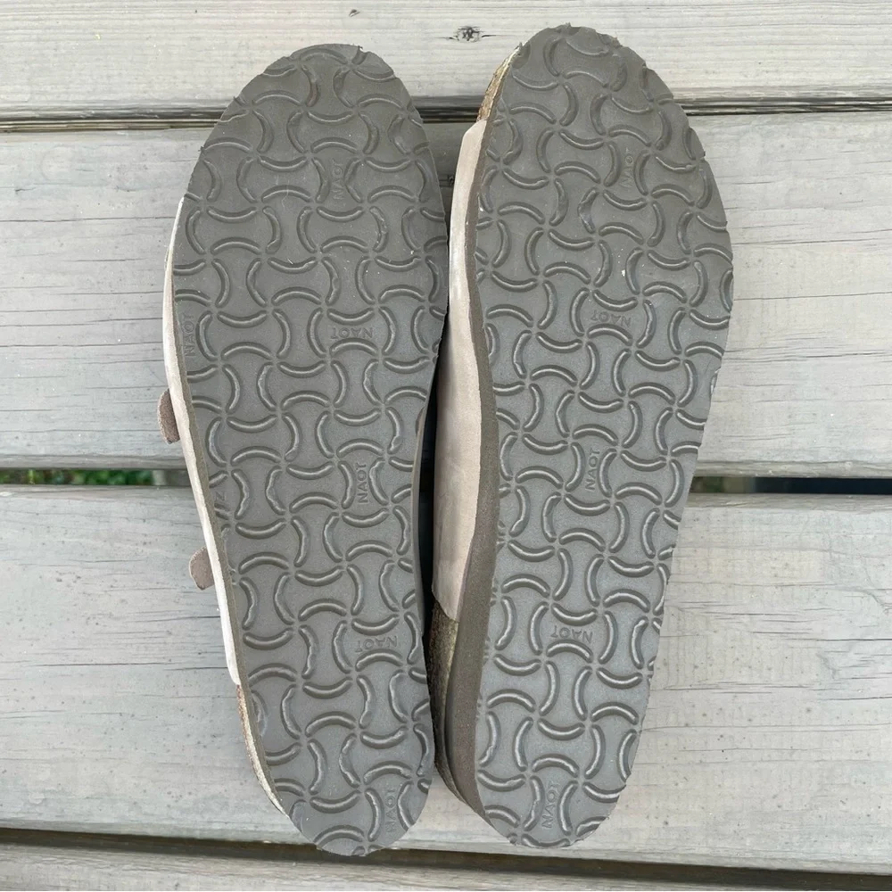 Naot Footwear Austin Sand Stone Suede Triple Strap Slide Sandals size 42 - Picture 14 of 14